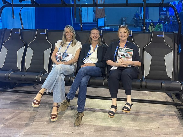 Olivia Rowan  SAM publisher  left  and Sharon Walsh  right  catch up with Doppelmayr s President  Katharina Schmitz. Olivia Rowan  SAM publisher  left  and Sharon Walsh  right  catch up with Doppelmayr s President  Katharina Schmitz.