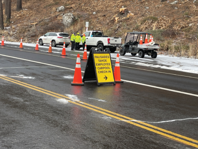 Palisaded Employee Carpool Sign